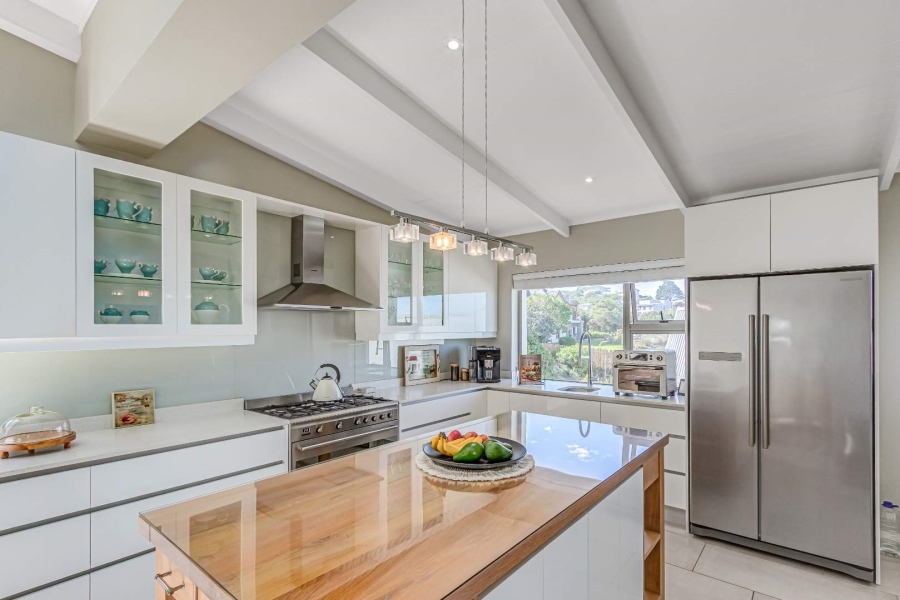 3 Bedroom Property for Sale in Brenton On Sea Western Cape